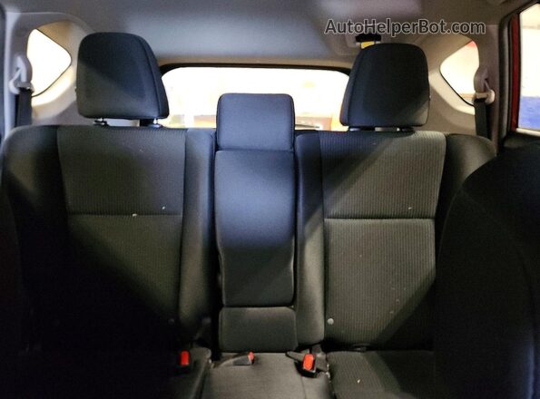 2T3BFREV3JW853229 2018 TOYOTA RAV4 Red Vista de los asientos traseros
