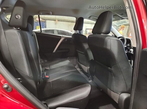 2T3BFREV3JW853229 2018 TOYOTA RAV4 Red Vista interior trasera
