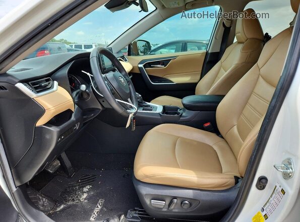 2T3C1RFV0MW112235 2021 TOYOTA RAV4 White Vista interior delantera