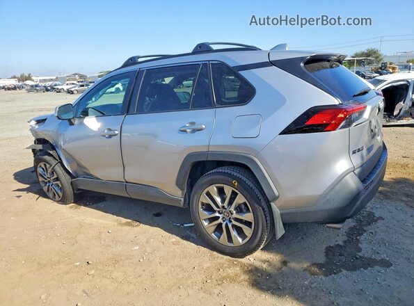 2T3C1RFV0NC212032 2022 TOYOTA RAV4 Silver Tył lewy