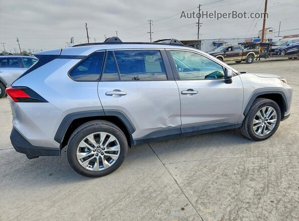2T3C1RFV0RC256134 2024 TOYOTA RAV4 Silver უკანა მარჯვენა