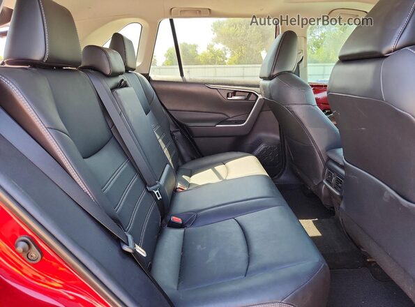 2T3C1RFV2MW121812 2021 TOYOTA RAV4 Burgundy Vista de los asientos traseros
