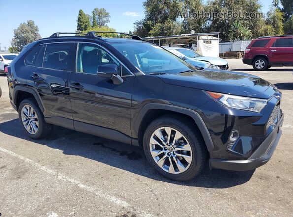 2T3C1RFV9MC168742 2021 TOYOTA RAV4 Черный Передняя правая четверть