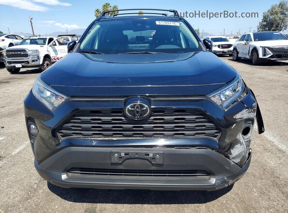 2T3C1RFV9MC168742 2021 TOYOTA RAV4 Черный Вид спереди