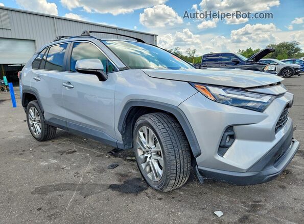 2T3C1RFV9NW233007 2022 TOYOTA RAV4 Silver Front right