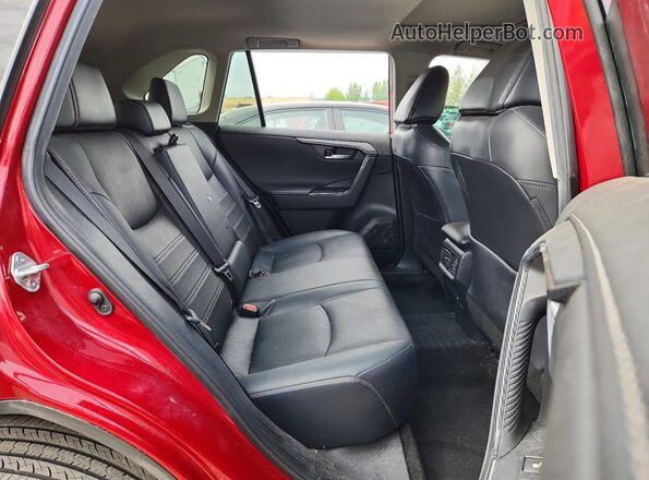 2T3D1RFV4MW174709 2021 TOYOTA RAV4 Maroon Widok wnętrza z tyłu
