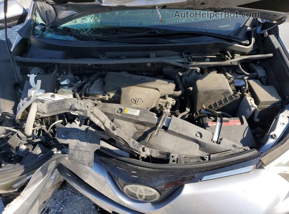 2T3DFREV0HW552940 2017 TOYOTA RAV4 Silver Vista del compartimento del motor