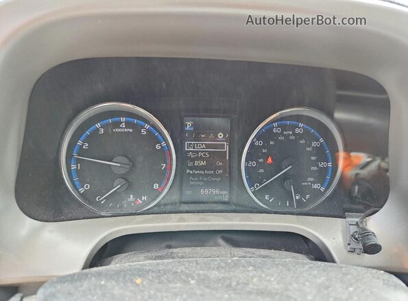 2T3DFREV7JW855669 2018 TOYOTA RAV4 Silver Vista del cuadro de instrumentos