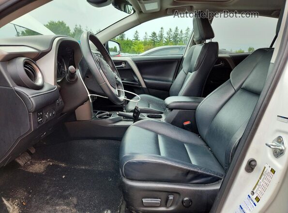 2T3DFREV8HW642692 2017 TOYOTA RAV4 White Front interior view