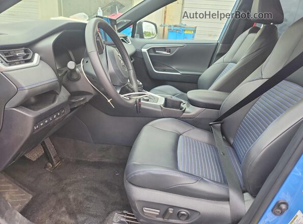 2T3E6RFV3RW077739 2024 TOYOTA RAV4 Blue Սալոնի դիմացի տեսք