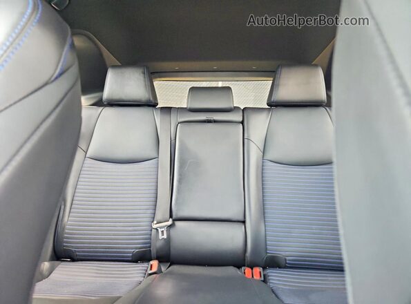 2T3E6RFV3SW085393 2025 TOYOTA RAV4 White Vista de los asientos traseros