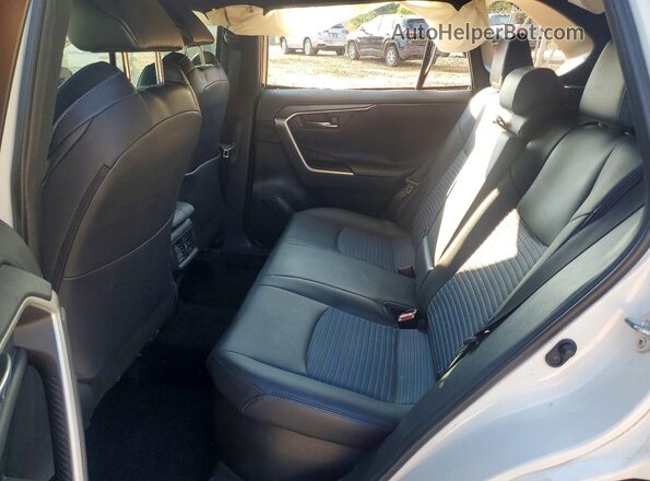 2T3EWRFV3LW051830 2020 TOYOTA RAV4 White Rear interior view
