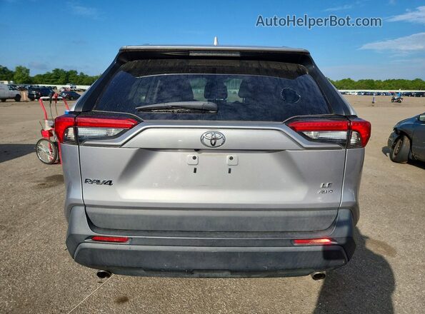 2T3F1RFV4MC146838 2021 TOYOTA RAV4 Серебряный Вид сзади