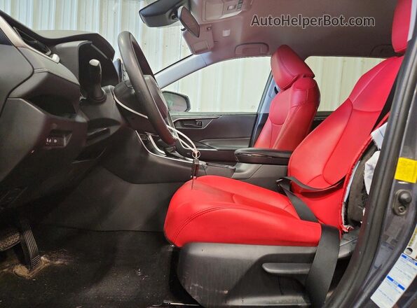 2T3F1RFV5LW132315 2020 TOYOTA RAV4 Black წინა სალონის ხედი