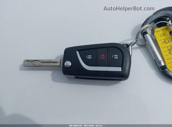 2T3G1RFV8PW385977 2023 TOYOTA RAV4 White Widok deski rozdzielczej
