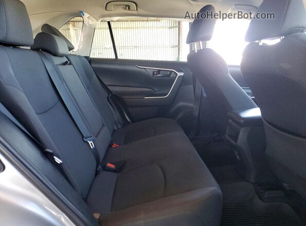 2T3H1RFV4MC101469 2021 TOYOTA RAV4 Серебряный Вид задней части салона