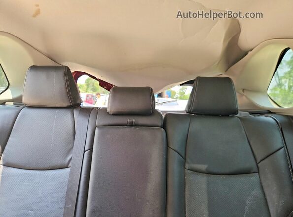 2T3H1RFV7MW155217 2021 TOYOTA RAV4 Red Вид задніх сидінь