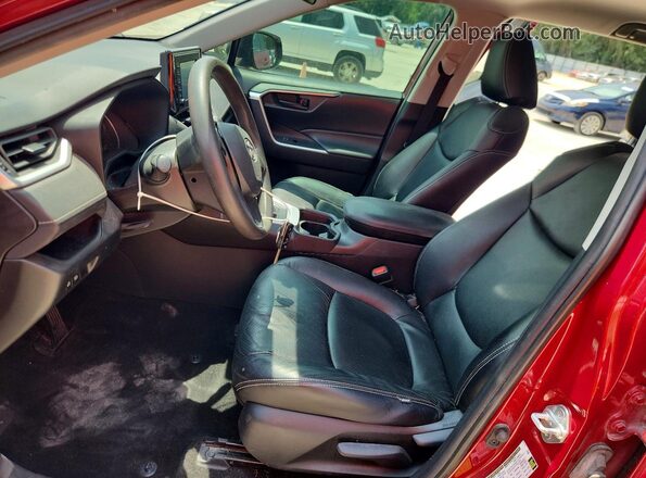2T3H1RFV7MW155217 2021 TOYOTA RAV4 Red Вид салону спереду
