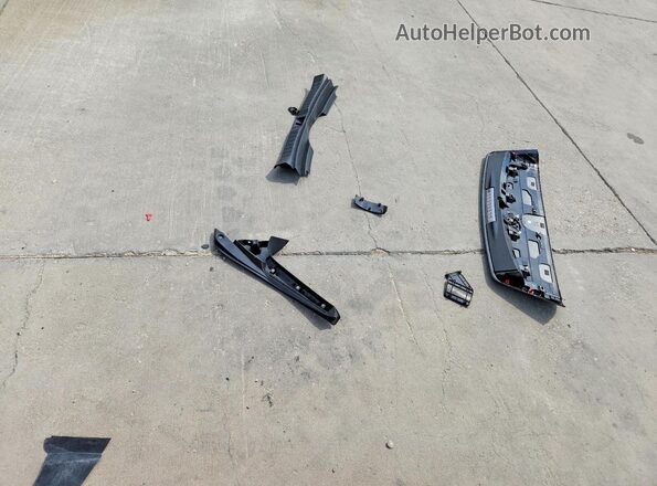 2T3H1RFV8LW075441 2020 TOYOTA RAV4 Gray ძრავის განყოფილების ხედი