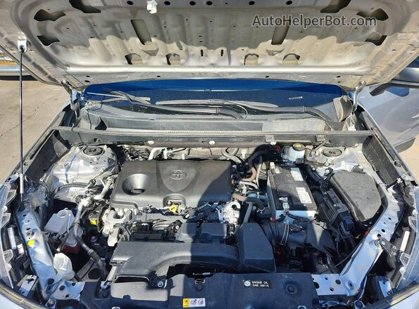 2T3H1RFV8RC256095 2024 TOYOTA RAV4 Silver Vista del compartimento del motor