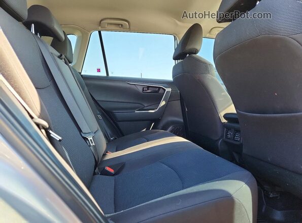 2T3H1RFV8RC256095 2024 TOYOTA RAV4 Silver Vista interior trasera