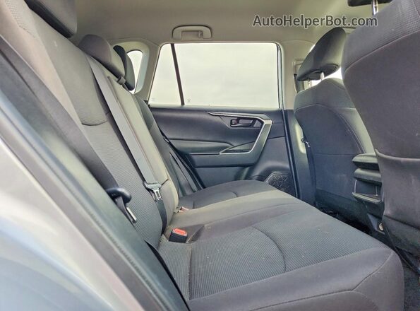 2T3H1RFV9MC093496 2021 TOYOTA RAV4 Серебряный Вид задней части салона