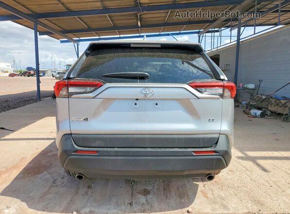 2T3H1RFV9MC110832 2021 TOYOTA RAV4 Silver უკანა ხედი