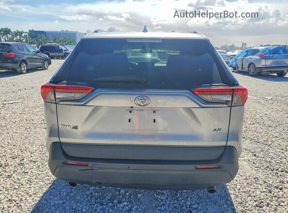 2T3H1RFVXMW165420 2021 TOYOTA RAV4 Silver უკანა ხედი