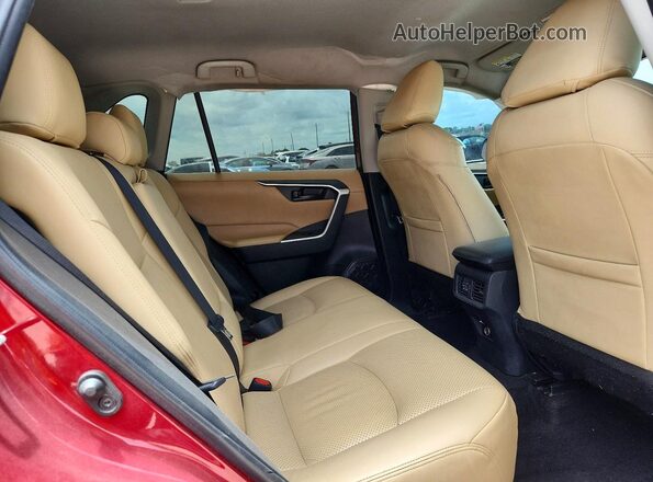 2T3H1RFVXNW195888 2022 TOYOTA RAV4 Red Вид задньої частини салону