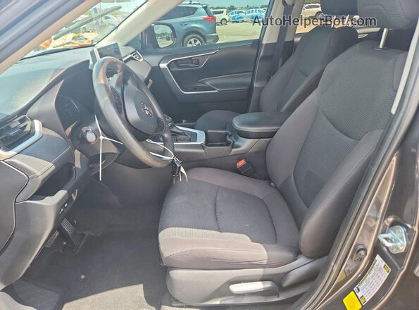 2T3H1RFVXRC275232 2024 TOYOTA RAV4 Gray Front interior view