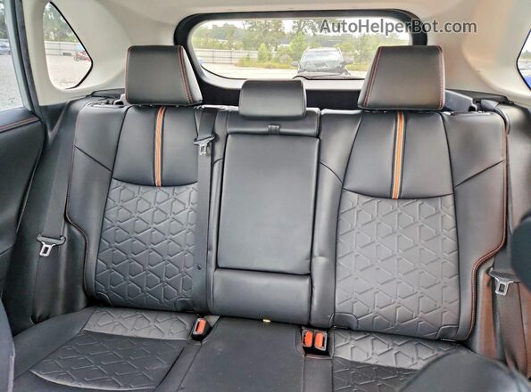 2T3J1RFV7KC046689 2019 TOYOTA RAV4 Green Widok tylnych siedzeń