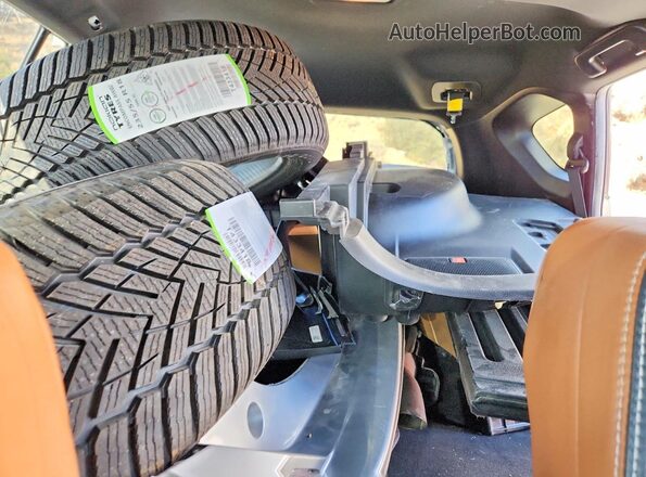 2T3JFREV2HW664142 2017 TOYOTA RAV4 Gray Widok tylnych siedzeń