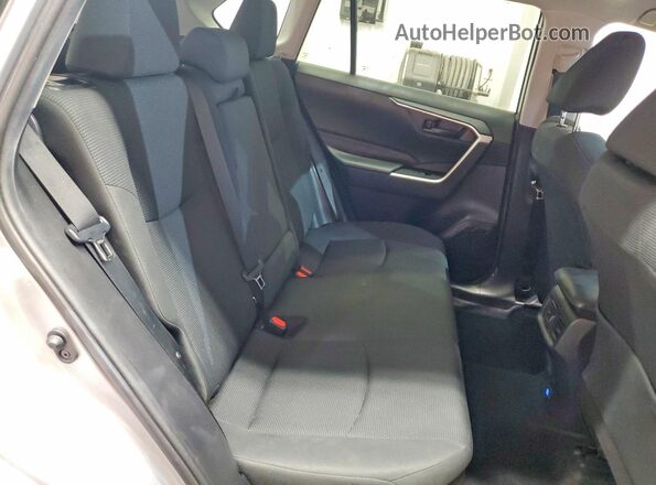 2T3LWRFV6LW068287 2020 TOYOTA RAV4 Silver Vista interior trasera