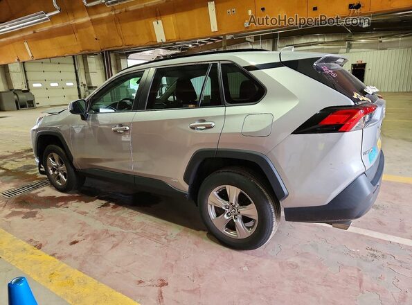 2T3MWRFV7NW145210 2022 TOYOTA RAV4 Silver Հետևի ձախ