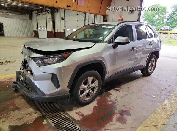 2T3MWRFV7NW145210 2022 TOYOTA RAV4 Silver 