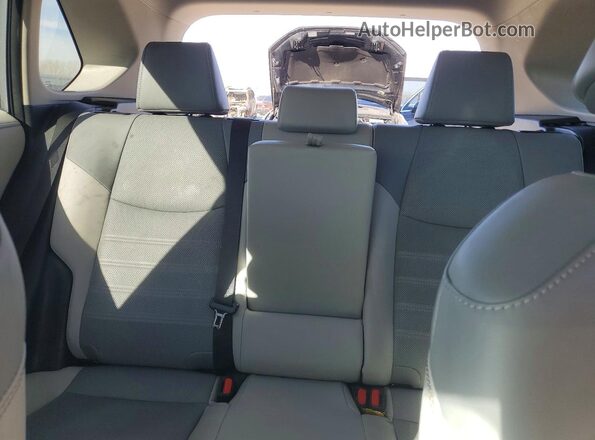 2T3N1RFV1RC487925 2024 TOYOTA RAV4 Silver Widok tylnych siedzeń