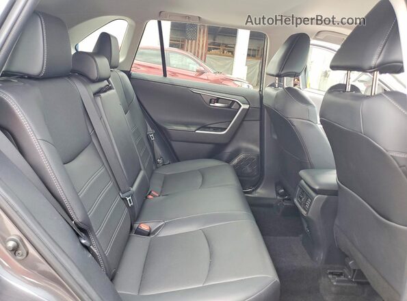 2T3N1RFV9RC450380 2024 TOYOTA RAV4 Gray Սալոնի հետևի տեսք