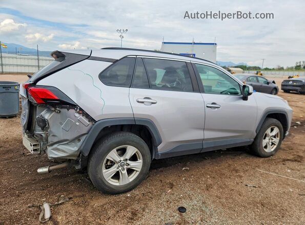 2T3P1RFV0MC151863 2021 TOYOTA RAV4 Silver Հետևի աջ