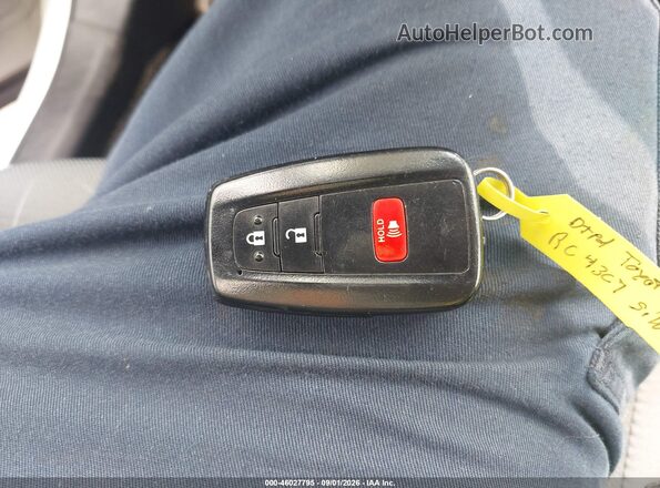 2T3P1RFV0MW153109 2021 TOYOTA RAV4 Белый Вид панели приборов