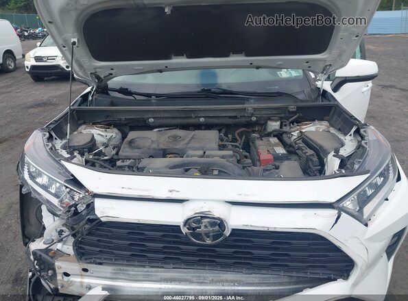 2T3P1RFV0MW153109 2021 TOYOTA RAV4 Белый Вид сзади