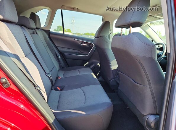 2T3P1RFV4MW178045 2021 TOYOTA RAV4 Red Սալոնի հետևի տեսք