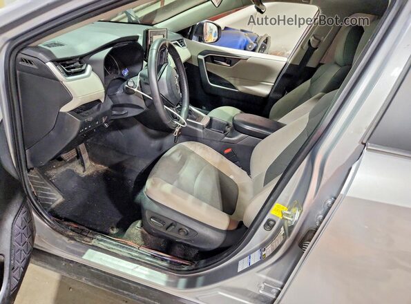 2T3P1RFV4NC265852 2022 TOYOTA RAV4 Silver წინა სალონის ხედი