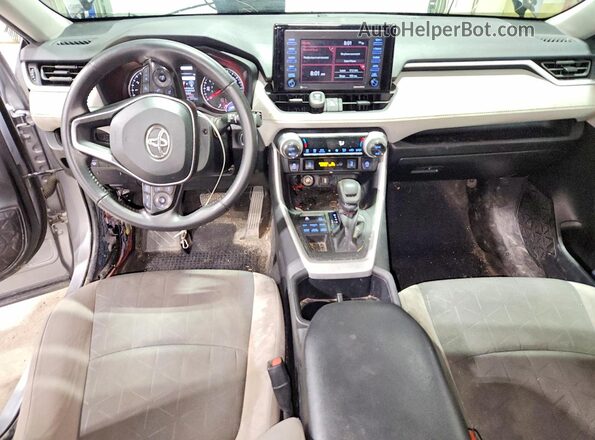 2T3P1RFV4NC265852 2022 TOYOTA RAV4 Silver წინა პანელის ხედი