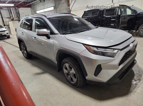 2T3P1RFV4NC265852 2022 TOYOTA RAV4 Silver 