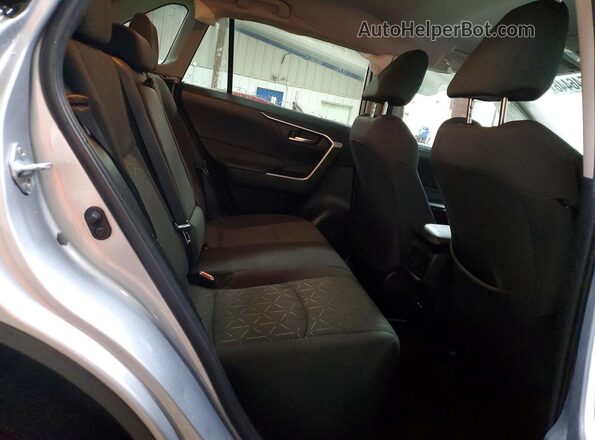 2T3P1RFV5MW238978 2021 TOYOTA RAV4 Серебряный Вид задней части салона