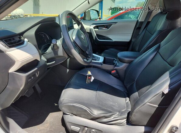 2T3P1RFV6RC489131 2024 TOYOTA RAV4 White Vista interior delantera