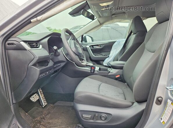 2T3P1RFV7RC449964 2024 TOYOTA RAV4 Silver Вид салону спереду