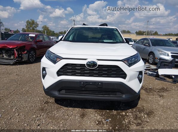 2T3P1RFV8LW097421 2020 TOYOTA RAV4 White Вид задньої частини салону