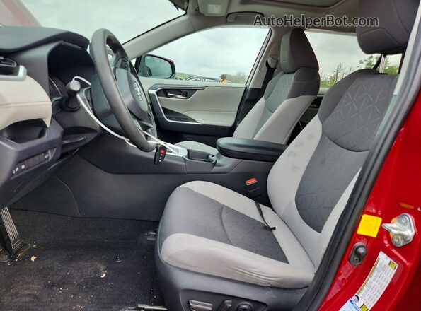 2T3P1RFV8LW133494 2020 TOYOTA RAV4 Red Front interior view