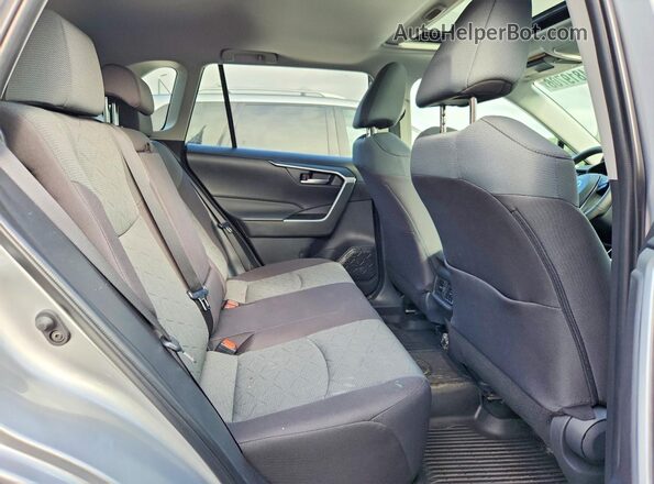 2T3P1RFV8SC580259 2025 TOYOTA RAV4 Серебряный Вид задней части салона
